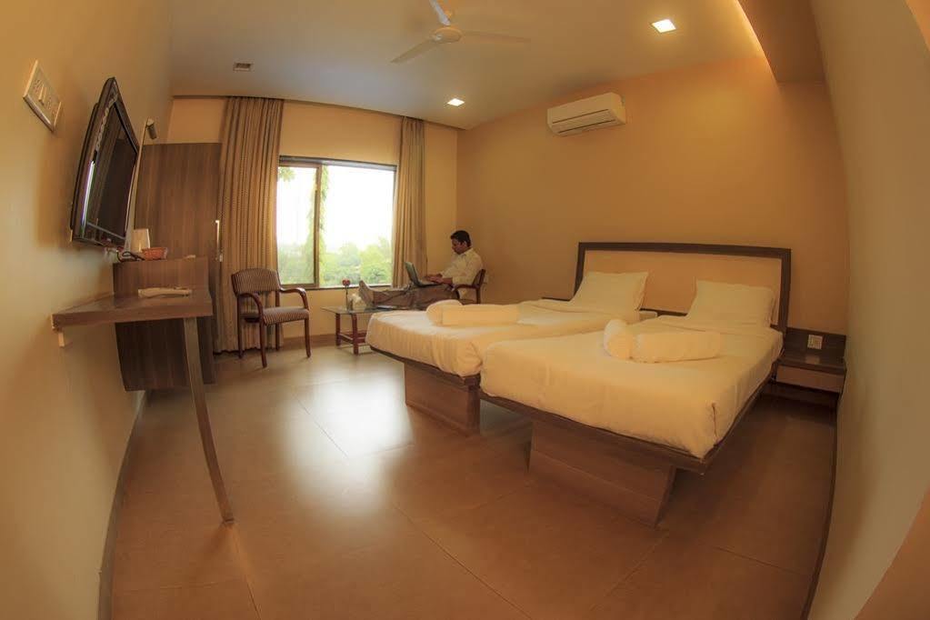 Green Valley Resort Khadoli Экстерьер фото